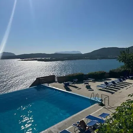 Flat In Sardinia Costa Smeralda Διαμέρισμα *