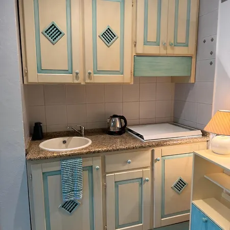 아파트 Flat In Sardinia Costa Smeralda *