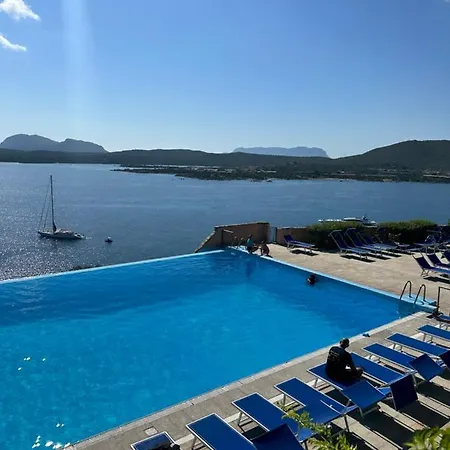 Flat In Sardinia Costa Smeralda * بورتو روتوندو