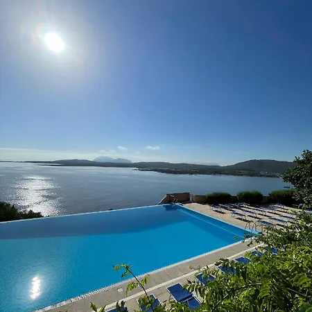 Flat In Sardinia Costa Smeralda شقة *